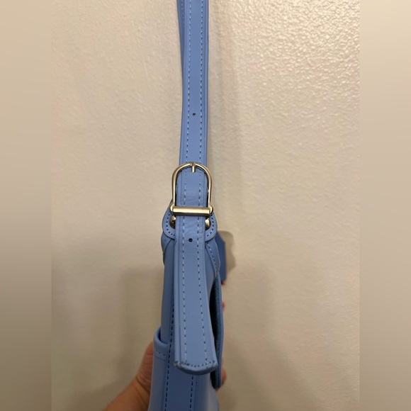 Light Blue Leather Crossbody Bag – Elegant Shoulder Purse  Elegant Sky Blue Crossbody Bag
